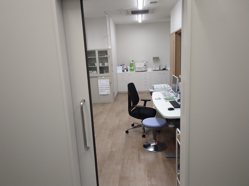 ���̂̂߃N���j�b�N�@���m�����m�s���_